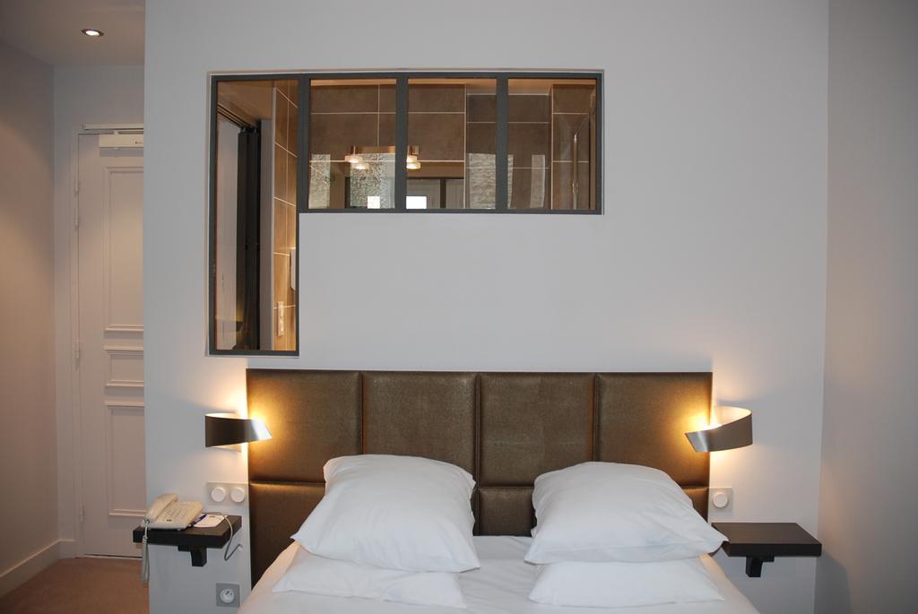 Hotel Restaurant Le Dauphin Et Le Spa Du Prieure Caen Eksteriør bilde
