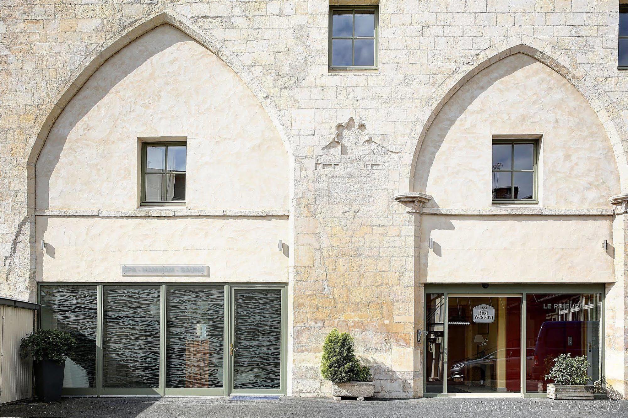 Hotel Restaurant Le Dauphin Et Le Spa Du Prieure Caen Eksteriør bilde