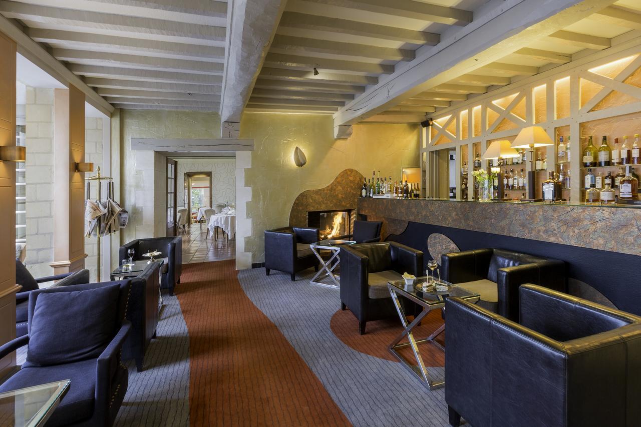 Hotel Restaurant Le Dauphin Et Le Spa Du Prieure Caen Eksteriør bilde