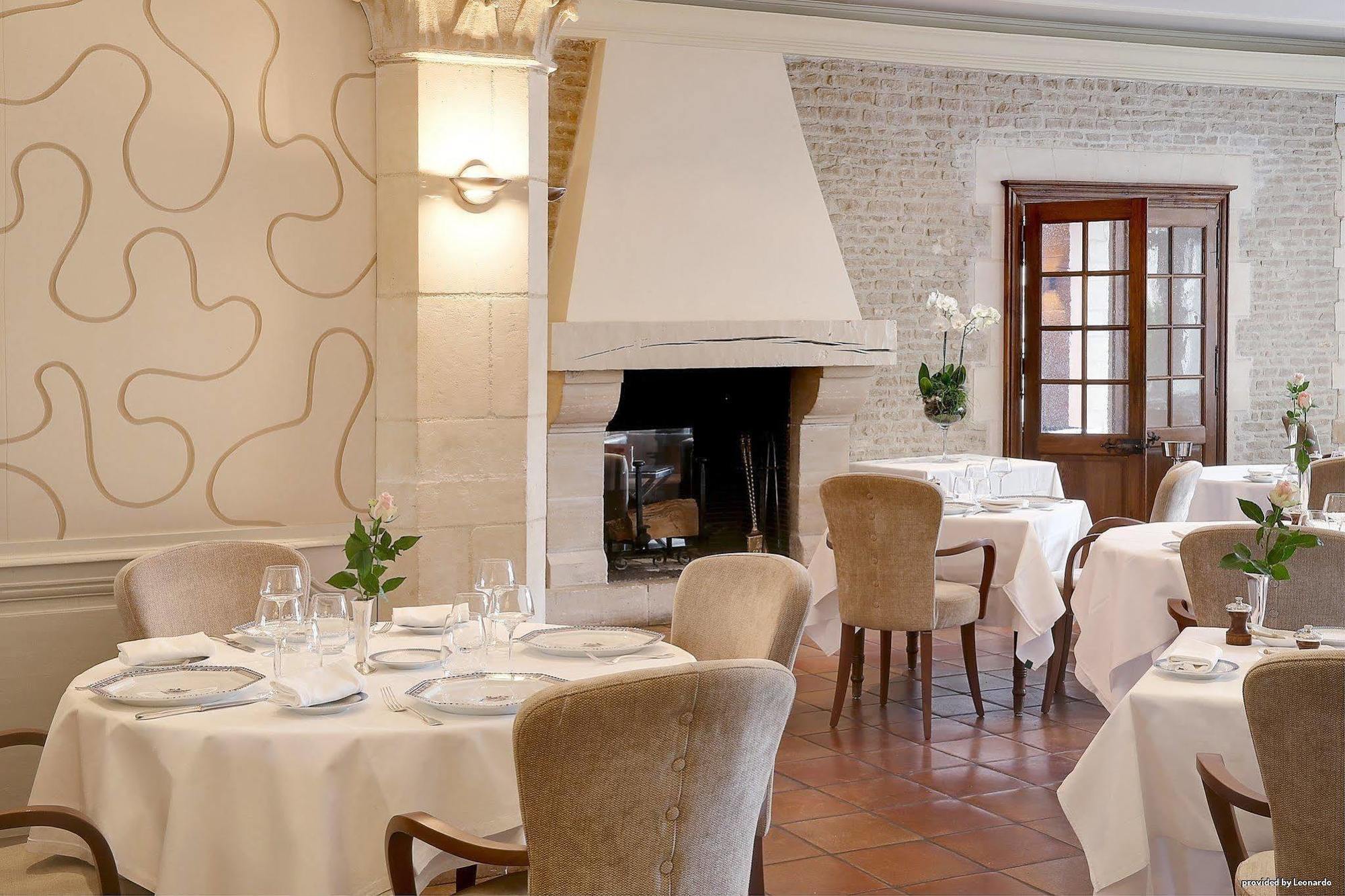 Hotel Restaurant Le Dauphin Et Le Spa Du Prieure Caen Eksteriør bilde