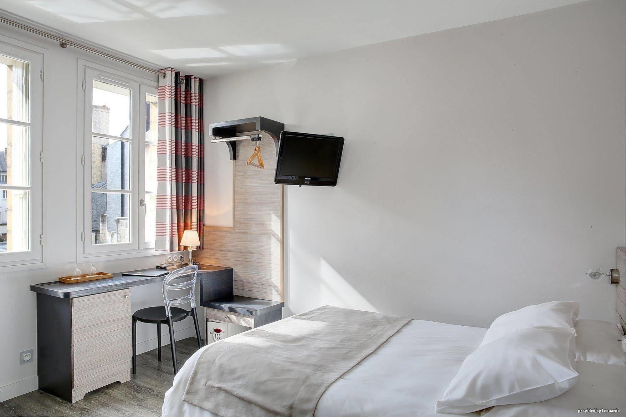Hotel Restaurant Le Dauphin Et Le Spa Du Prieure Caen Eksteriør bilde